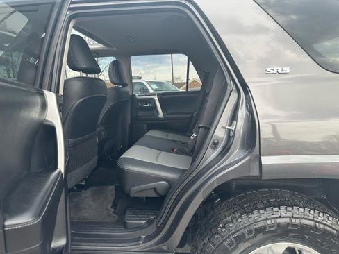 Used 2015 Toyota 4Runner SR5 Premium image 12