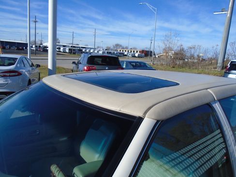 Used 1998 Cadillac De Ville image 8