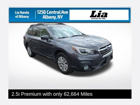 Used 2018 Subaru Outback 2.5i Premium AWD/4WD image 1