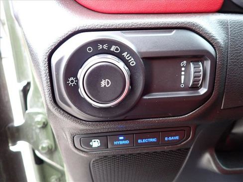 Used 2023 Jeep Wrangler Unlimited Rubicon 4xe AWD/4WD image 14