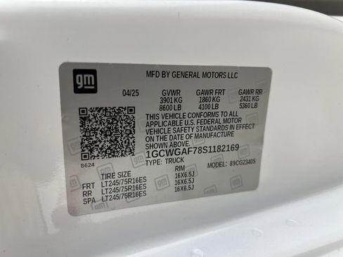 New 2025 Chevrolet Express 2500 w/ Driver Convenience Package image 26