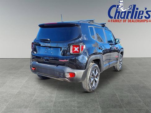 Used 2019 Jeep Renegade Trailhawk image 4