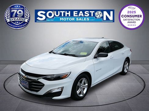 Used 2023 Chevrolet Malibu LS FWD image 1