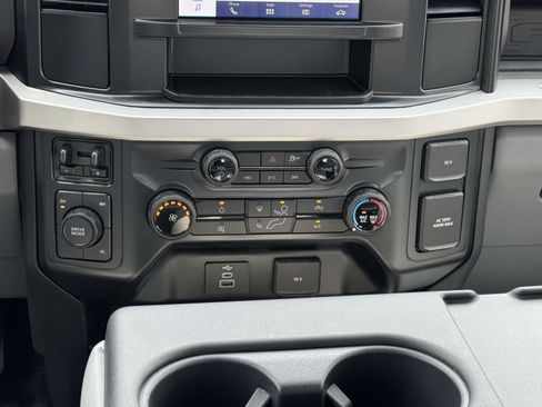 New 2025 Ford F550 4x4 Crew Cab Super Duty image 14