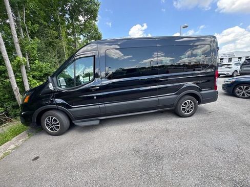 Used 2024 Ford Transit 350 XLT RWD image 7