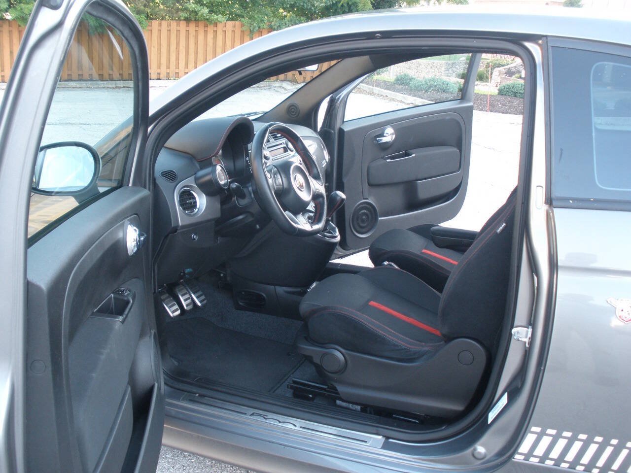 Used 2013 FIAT 500 Abarth FWD image 23