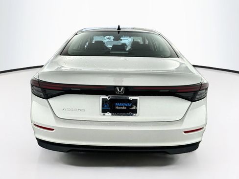 Used 2025 Honda Accord LX image 5