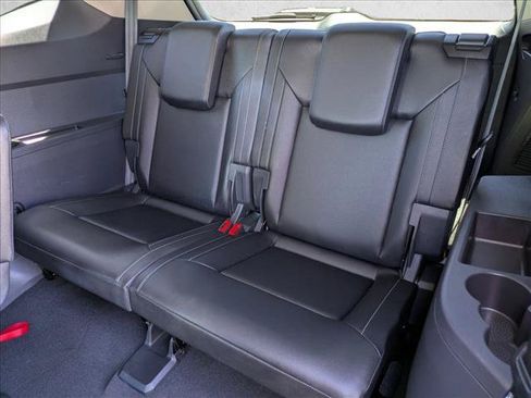 Used 2019 Volkswagen Atlas SE w/ Towing Package FWD image 19