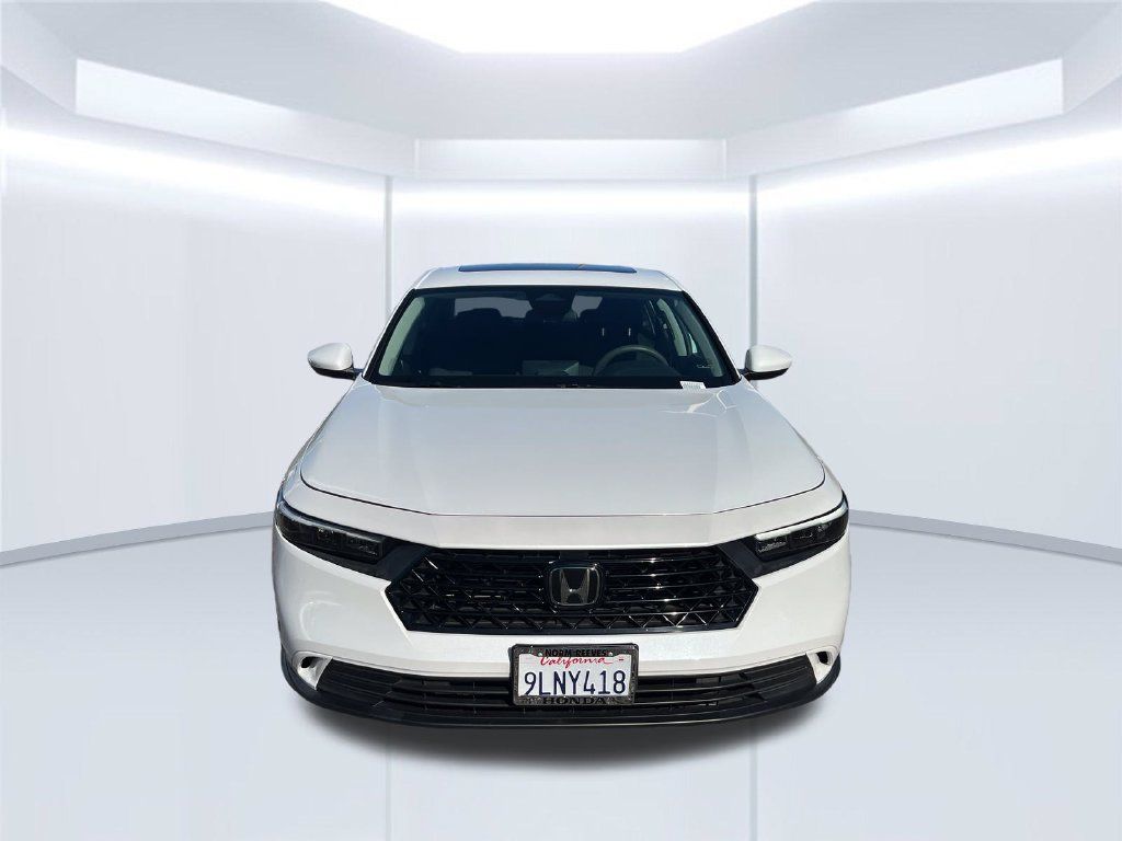 Used 2024 Honda Accord EX image 8