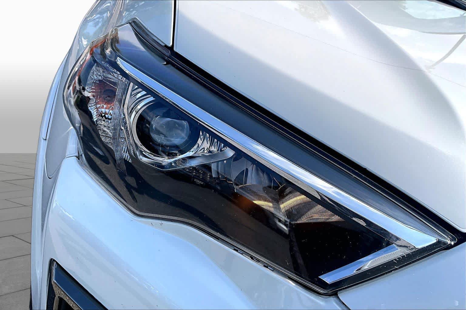 Used 2021 Toyota 4Runner Nightshade AWD/4WD image 28