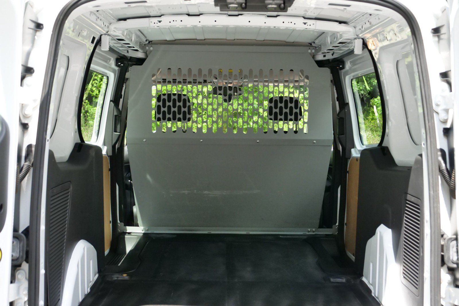 Used 2015 Ford Transit Connect XL FWD image 26