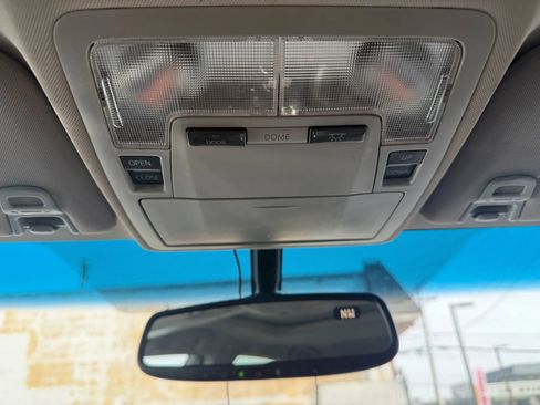 Used 2016 Toyota Avalon XLE Premium image 27