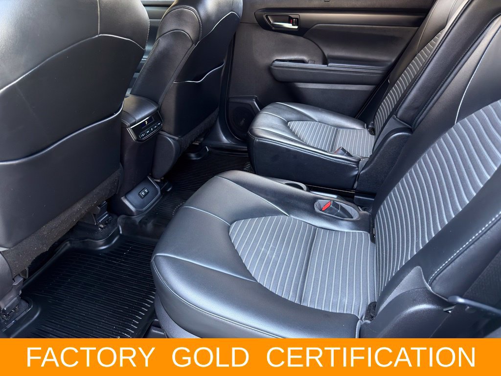 Certified 2021 Toyota Highlander XSE AWD/4WD image 19