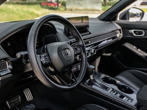 Used 2024 Honda Civic Sport image 17