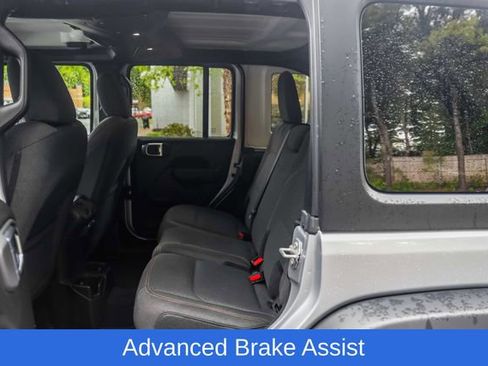 Used 2024 Jeep Wrangler Unlimited Sport AWD/4WD image 26