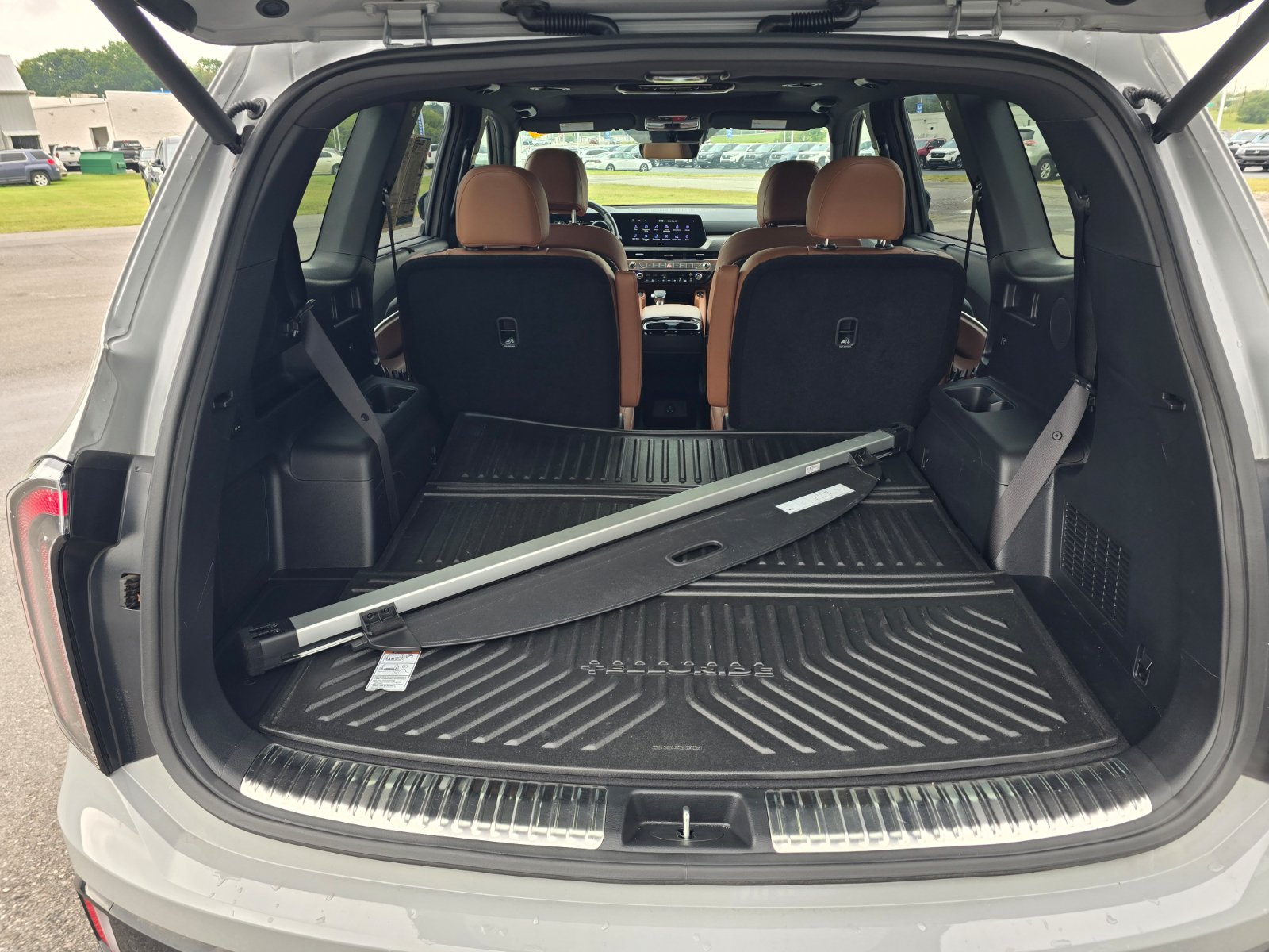Used 2025 Kia Telluride SX X-Line AWD/4WD image 26