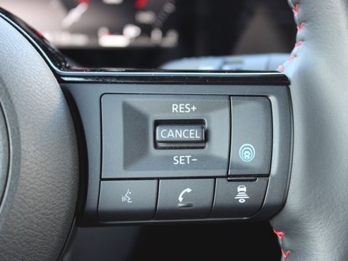 Certified 2025 Nissan Kicks SR w/ SR Premium Package AWD/4WD image 24