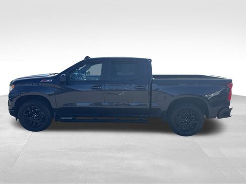Used 2022 Chevrolet Silverado 1500 RST image 2