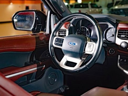 Used 2022 Ford Expedition Max Limited image 16