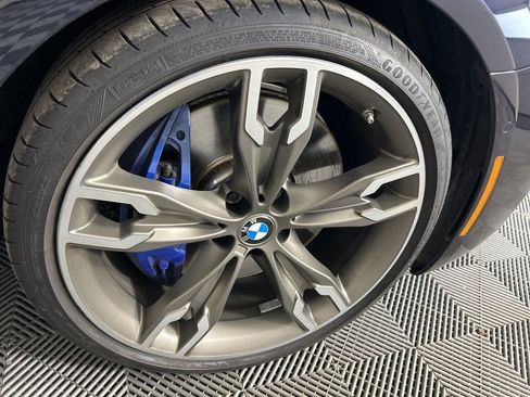 Used 2022 BMW M550i xDrive image 8