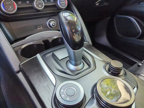 Used 2018 Alfa Romeo Stelvio AWD image 10