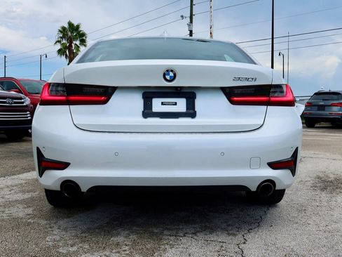Used 2021 BMW 330i Sedan w/ Premium Package RWD image 3