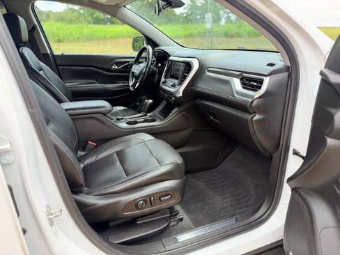 Used 2019 GMC Acadia SLT FWD image 16