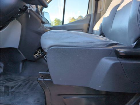 Used 2017 Ford Transit 250 130 Low Roof RWD image 19