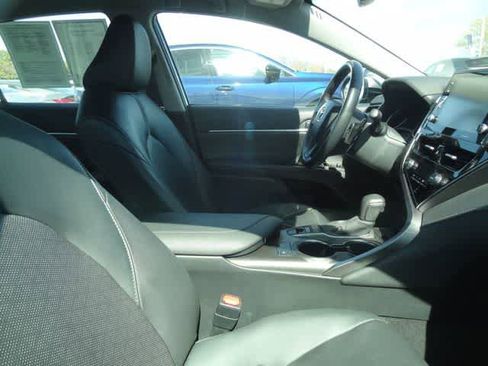 Used 2024 Toyota Camry XSE image 17