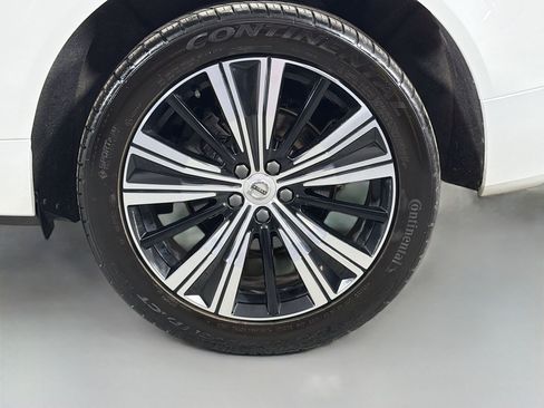 Certified 2023 Volvo XC60 B5 Ultimate AWD/4WD image 30