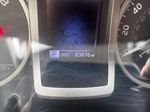 Used 2018 Toyota Tacoma SR5 AWD/4WD image 20