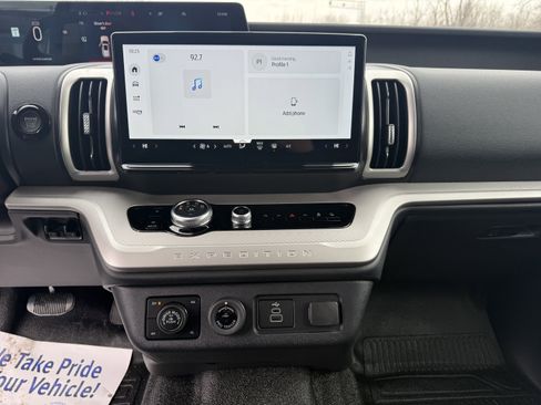 New 2026 Ford Expedition Max XL image 17