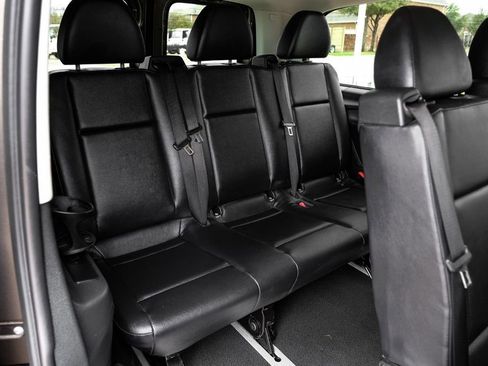 Used 2017 Mercedes-Benz Metris Passenger w/ Driver Efficiency Package image 36