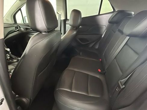 Used 2019 Buick Encore Essence FWD image 27