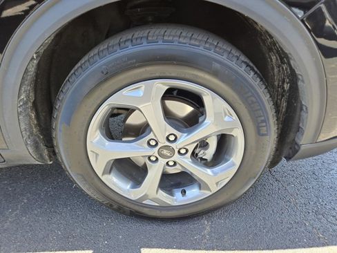 Certified 2025 Ford Escape ST-Line FWD image 40