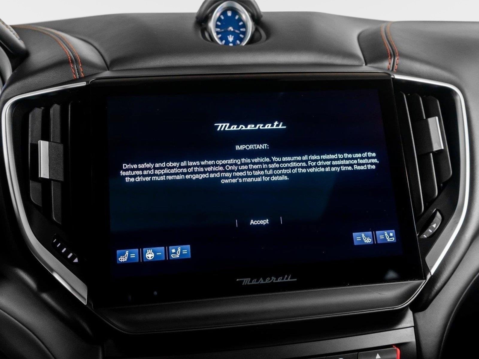 Used 2023 Maserati Ghibli Modena Q4 AWD/4WD image 43