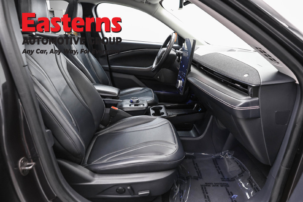 Used 2022 Ford Mustang Mach-E Premium AWD/4WD image 27