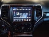 Used 2018 Jeep Grand Cherokee Limited w/ Luxury Group II image 4