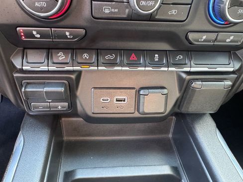 Used 2020 Chevrolet Silverado 1500 RST AWD/4WD image 26