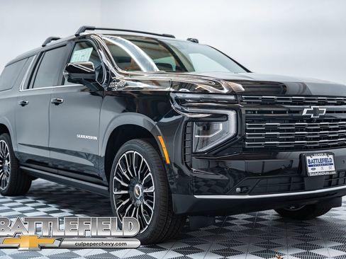 New 2026 Chevrolet Suburban High Country AWD/4WD image 1