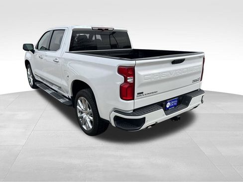 Used 2022 Chevrolet Silverado 1500 High Country w/ High Country Premium Package image 4