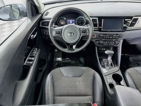 Used 2018 Kia Niro EX w/ EX Touring Graphite Edition FWD image 3