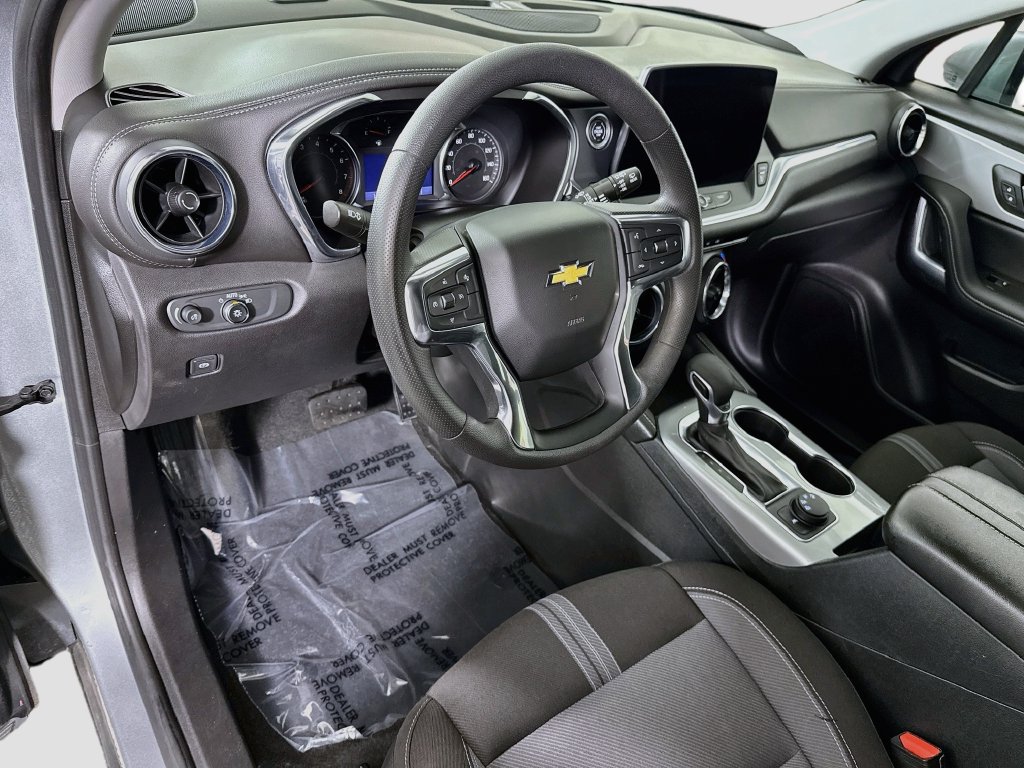 Used 2023 Chevrolet Blazer LT AWD/4WD image 17
