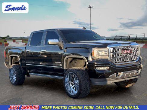 Used 2018 GMC Sierra 1500 Denali w/ Denali Ultimate Package AWD/4WD image 1