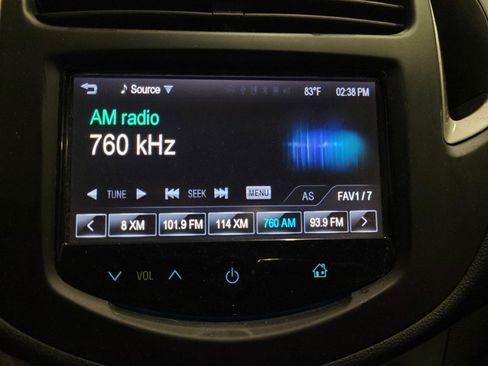 Used 2016 Chevrolet Trax LT FWD image 25