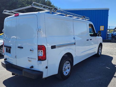 Used 2015 Nissan NV 2500 SV w/ Technology Package image 7