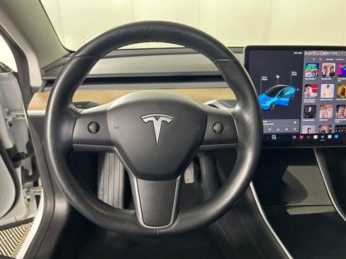 Used 2019 Tesla Model 3 Long Range image 15