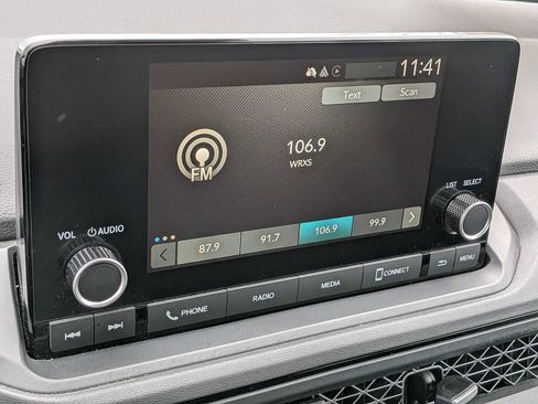 Certified 2023 Honda Accord EX image 28