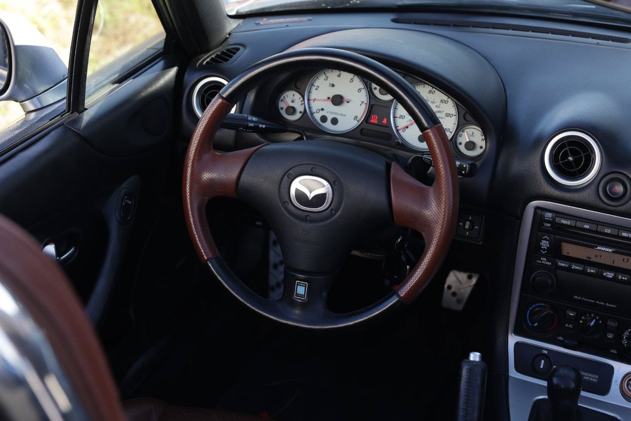 Used 2002 MAZDA MX-5 Miata SE RWD image 22