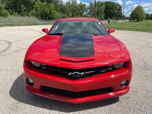 Used 2010 Chevrolet Camaro SS w/ LPO, Ground Effects Package RWD image 39